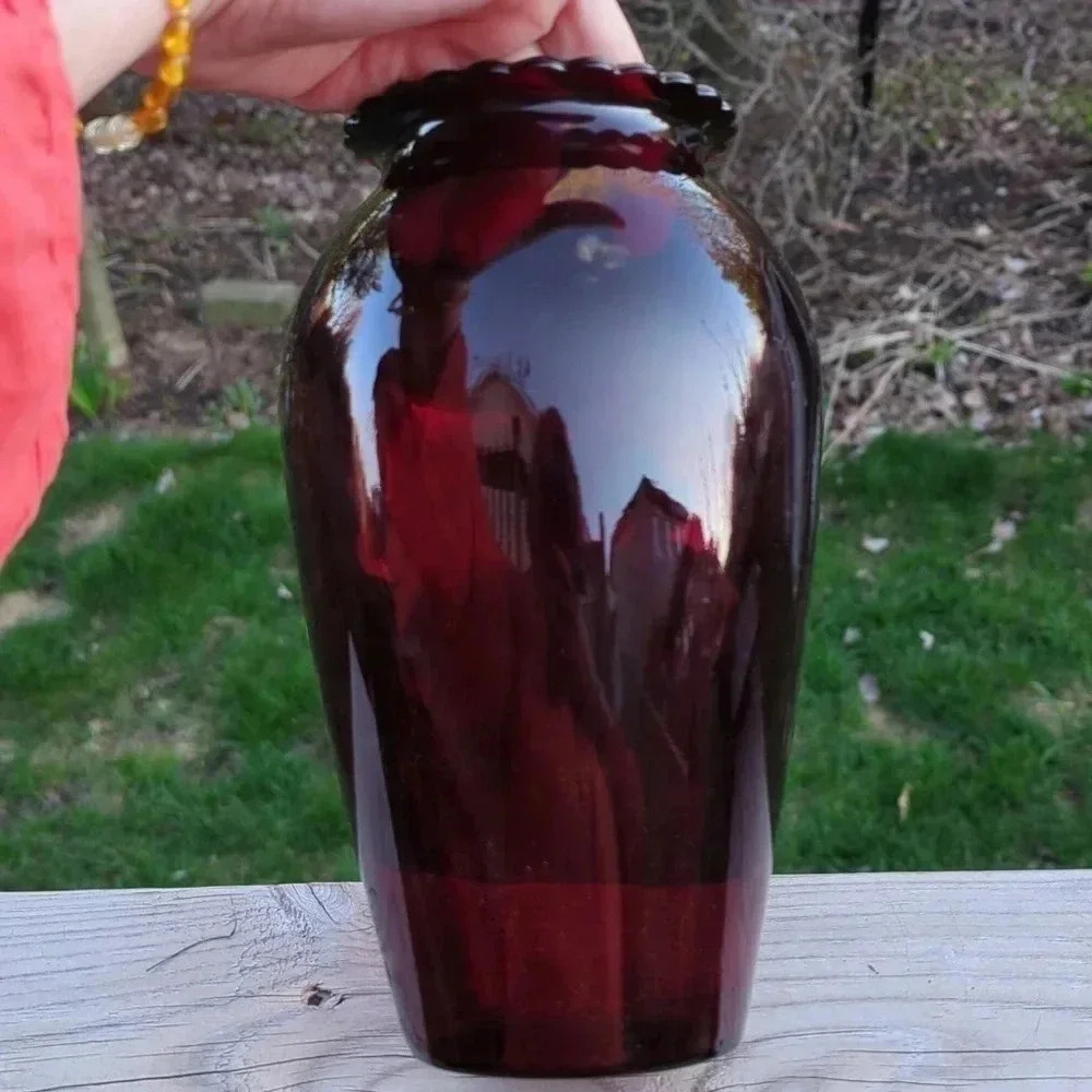 Ruby  Red Vase - Picture 6 of 9
